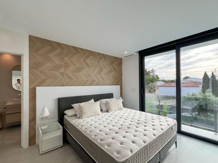 Image No.26-4 Bed Villa for sale