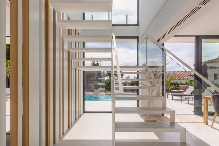 Image No.4-4 Bed Villa for sale