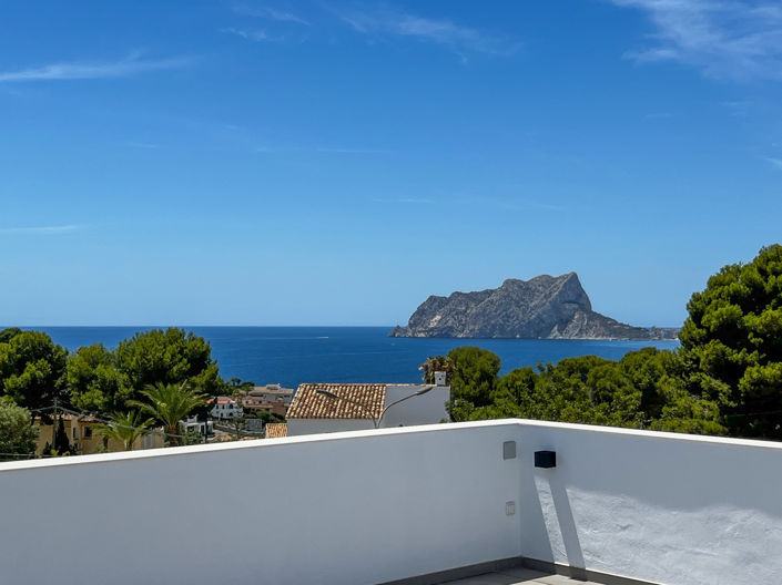 Image No.2-5 Bed Villa for sale