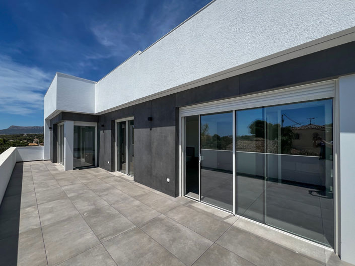 Image No.28-5 Bed Villa for sale