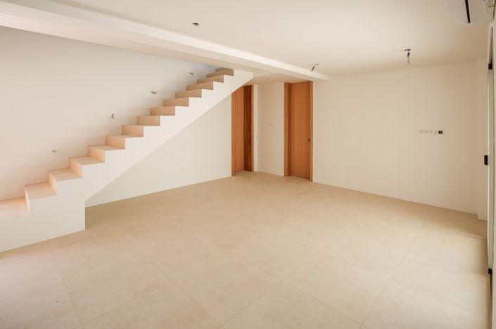 Image No.11-3 Bed Villa for sale