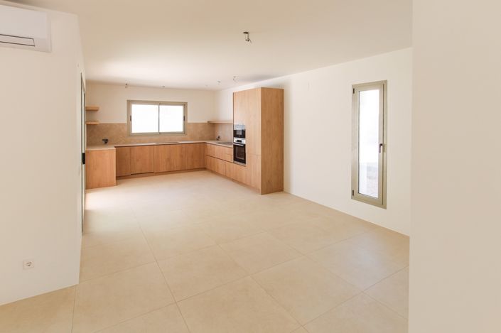 Image No.13-3 Bed Villa for sale