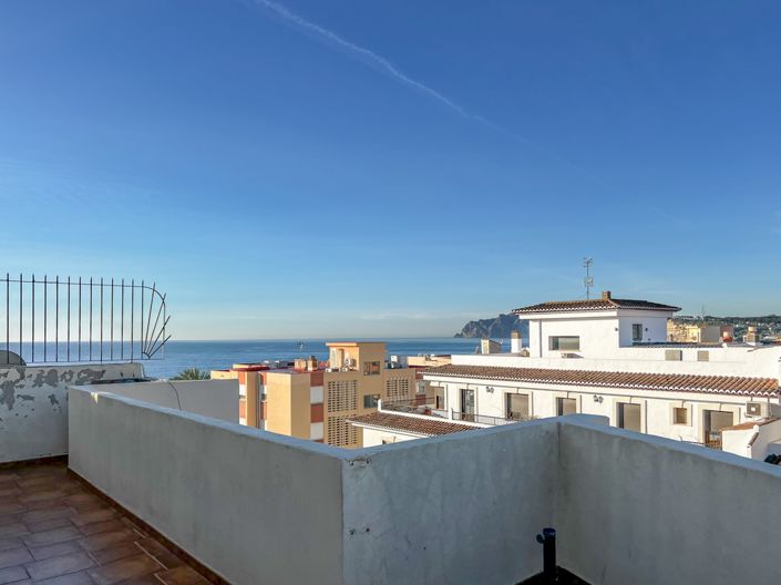 Image No.2-4 Bed Apartment for sale