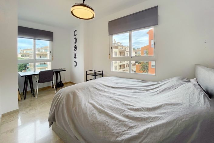 Image No.21-3 Bed Apartment for sale