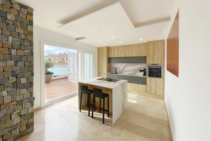 Image No.7-3 Bed Apartment for sale