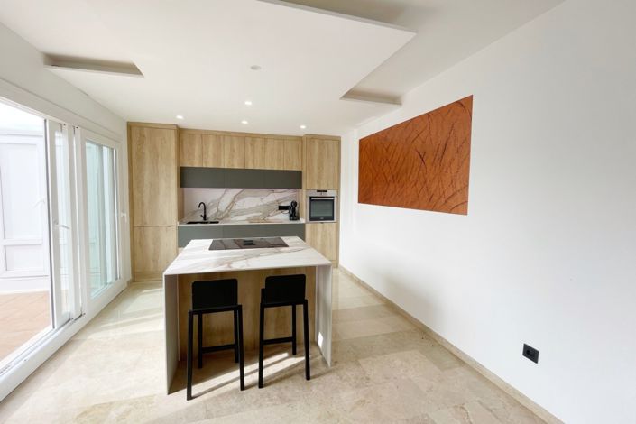 Image No.8-3 Bed Apartment for sale