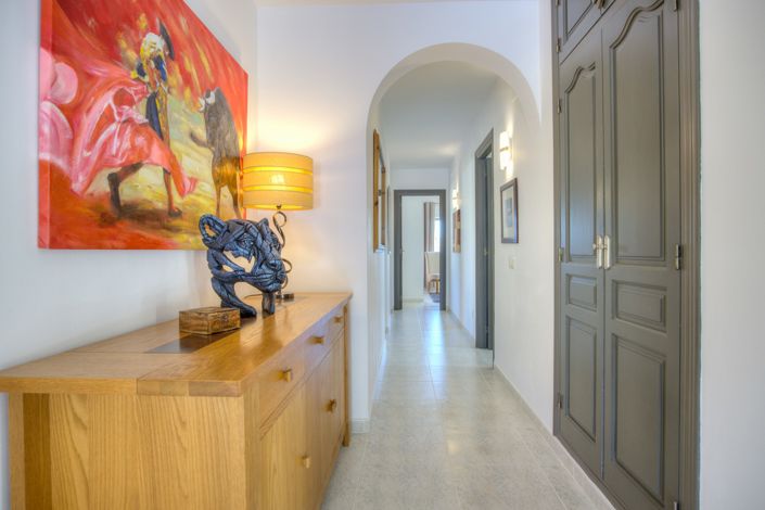 Image No.10-3 Bed Villa for sale