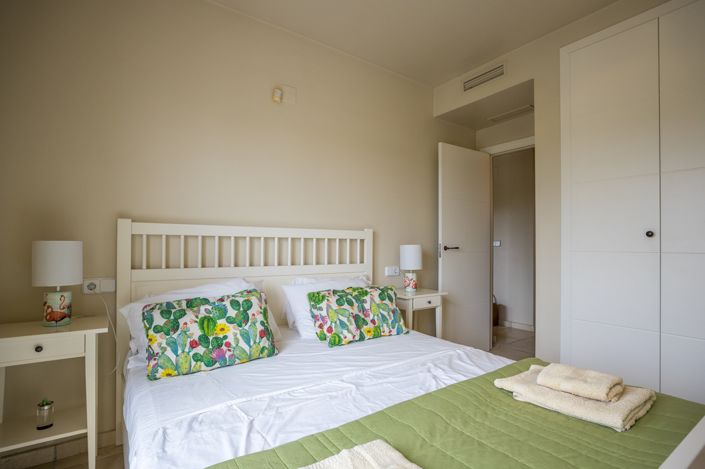 Image No.19-2 Bed Apartment for sale