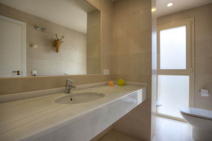 Image No.22-2 Bed Apartment for sale