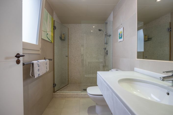 Image No.26-2 Bed Apartment for sale