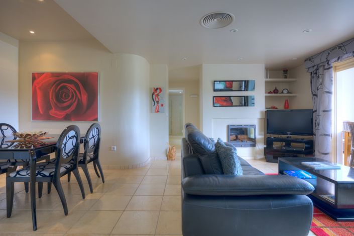 Image No.8-2 Bed Apartment for sale