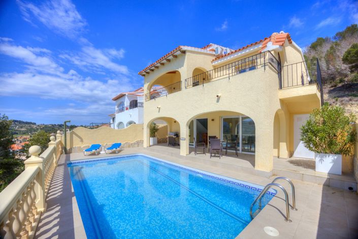 Image No.1-3 Bed Villa for sale