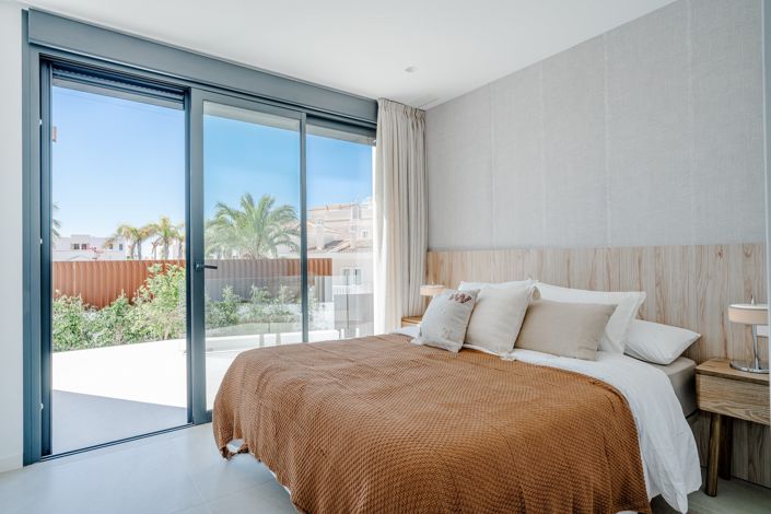 Image No.14-4 Bed Villa for sale