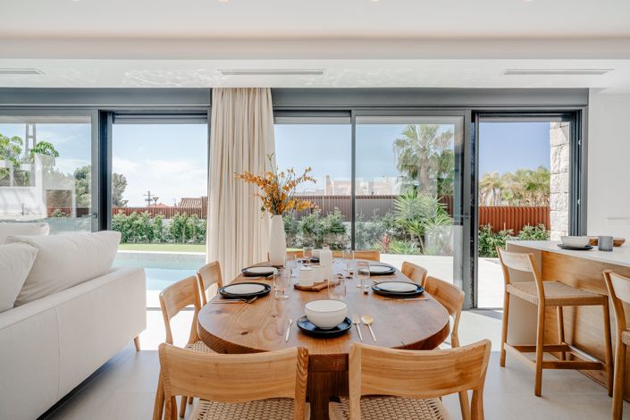 Image No.32-4 Bed Villa for sale