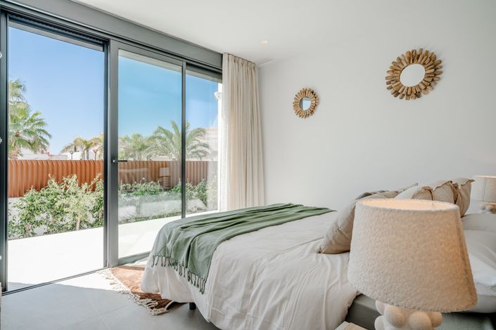 Image No.5-4 Bed Villa for sale