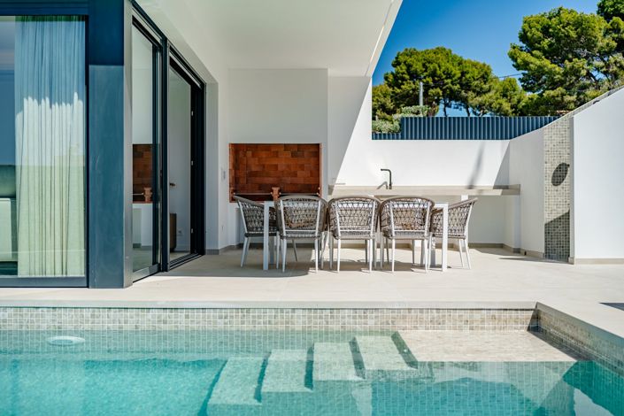 Image No.8-4 Bed Villa for sale