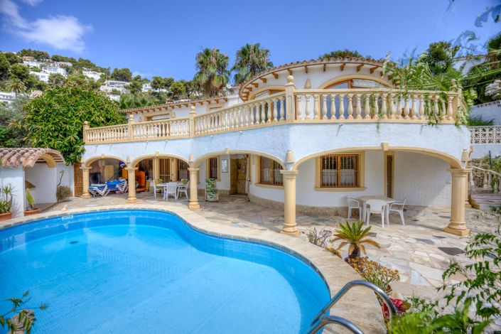 Image No.1-5 Bed Villa for sale