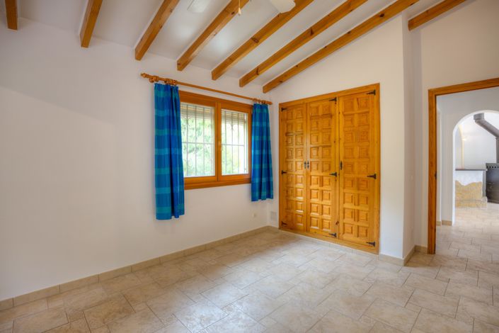 Image No.27-5 Bed Villa for sale