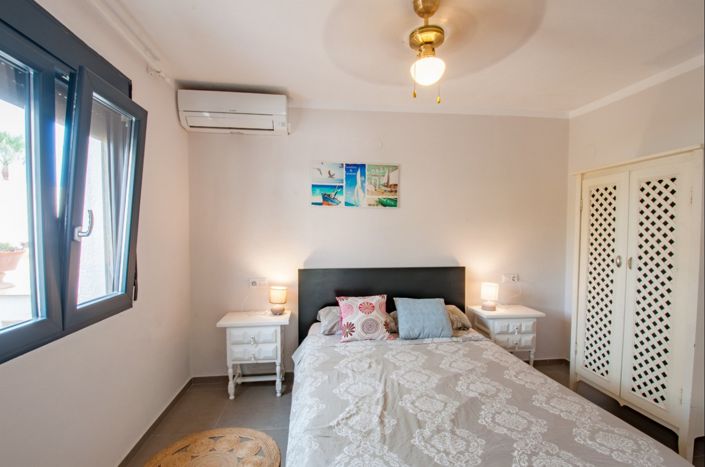 Image No.11-5 Bed Villa for sale