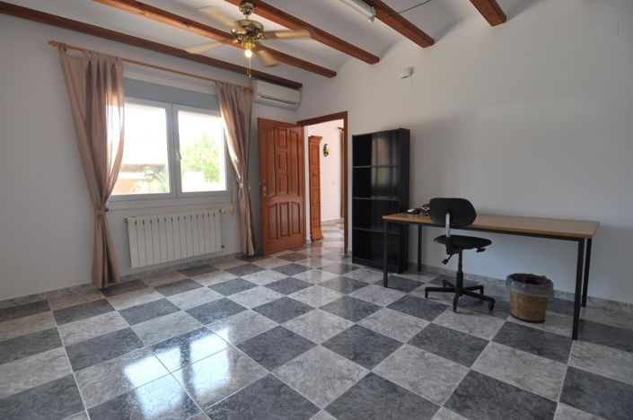 Image No.7-5 Bed Villa for sale