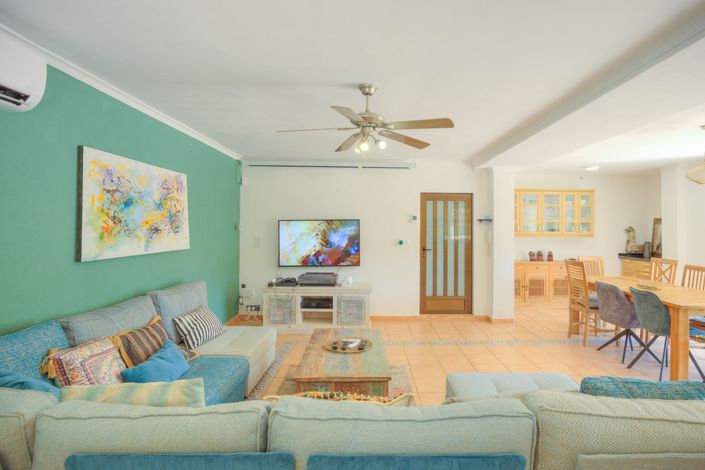 Image No.11-5 Bed Villa for sale