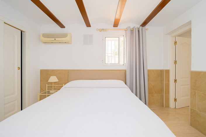 Image No.17-6 Bed Villa for sale