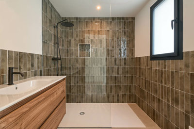 o1j7el4tl01m17hb611q57q1p722a