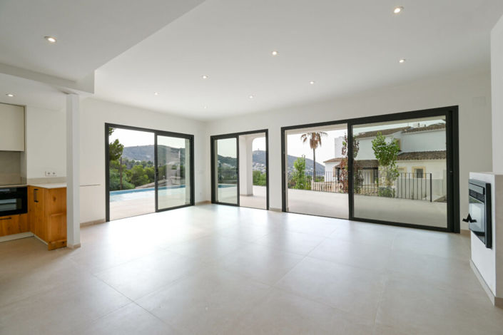 Image No.6-4 Bed Villa for sale