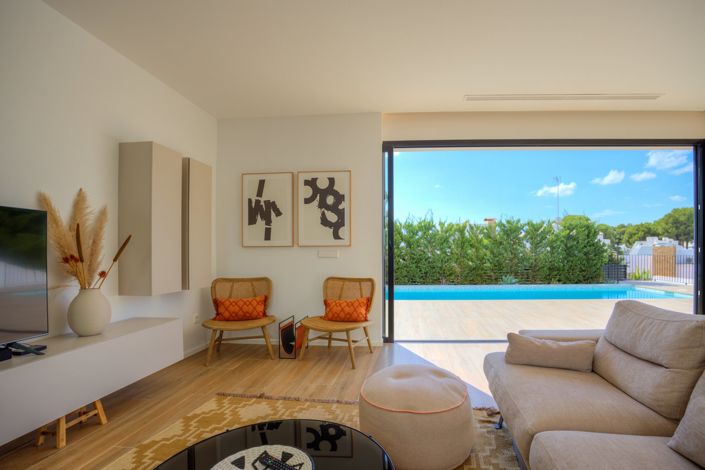 Image No.15-3 Bed Villa for sale