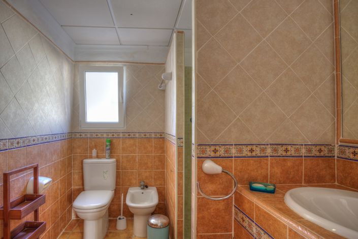 Image No.14-4 Bed Villa for sale