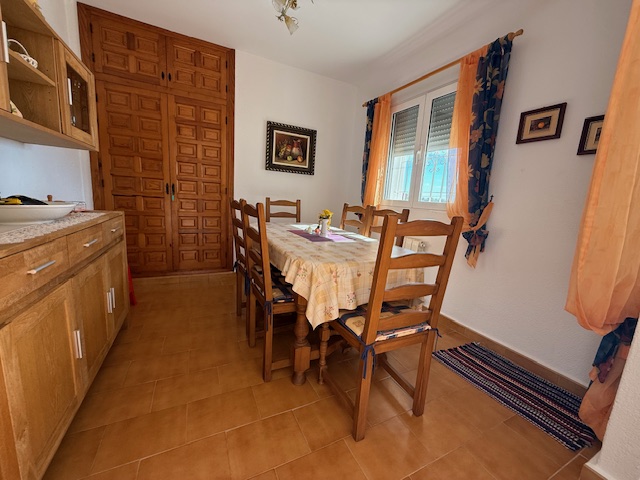 Image No.23-4 Bed Villa for sale