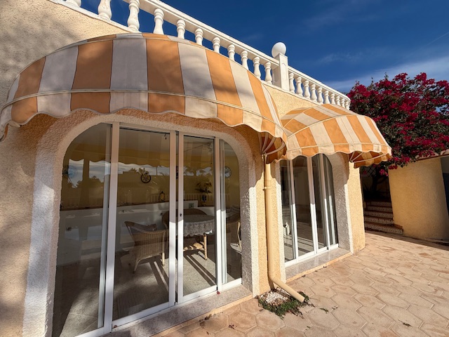 Image No.3-4 Bed Villa for sale