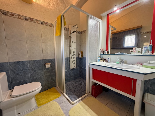 Image No.18-4 Bed Villa for sale