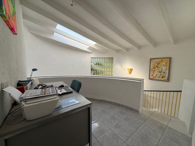 Image No.22-4 Bed Villa for sale