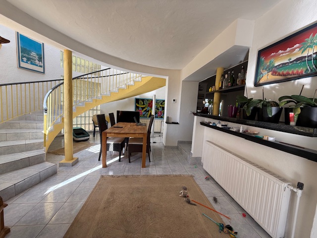 Image No.24-4 Bed Villa for sale