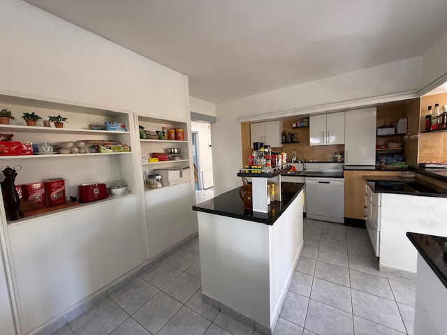 Image No.26-4 Bed Villa for sale