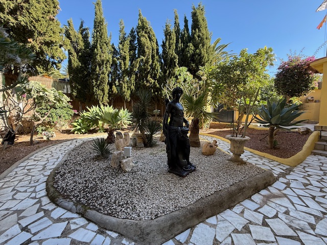 Image No.35-4 Bed Villa for sale