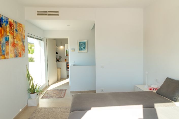 Image No.31-4 Bed Villa for sale