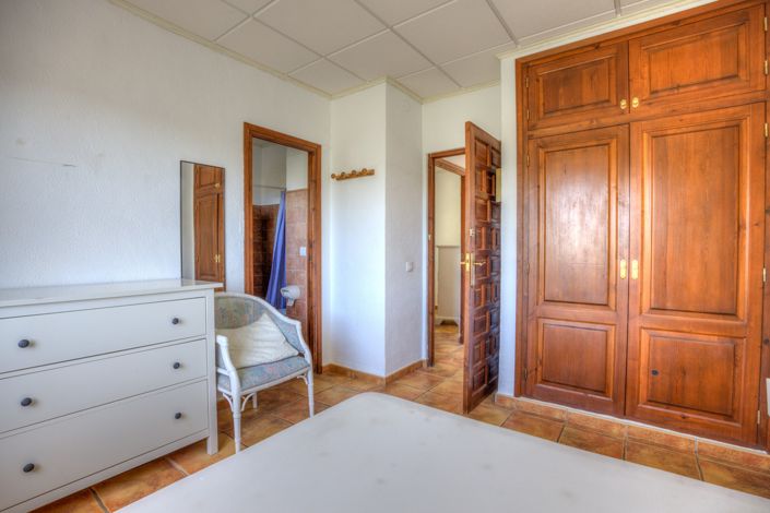 Image No.8-4 Bed Villa for sale