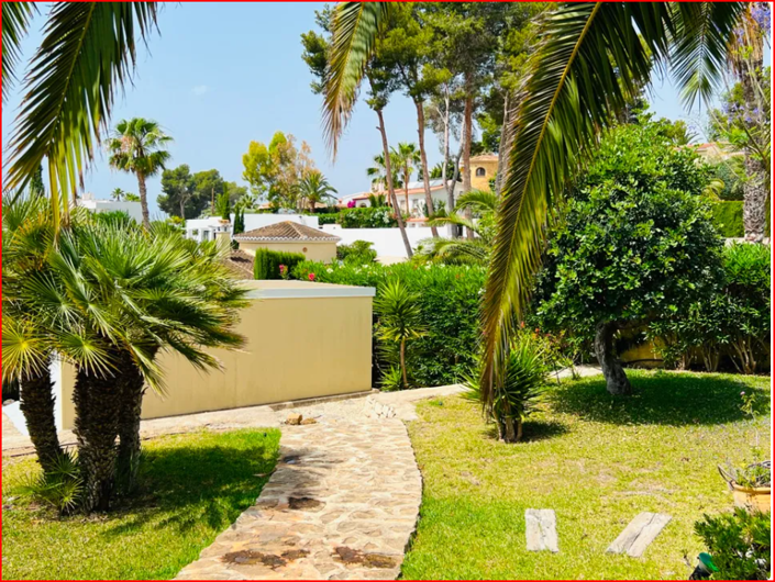 Image No.27-3 Bed Villa for sale