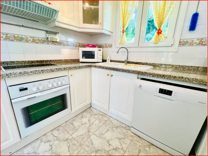 Image No.31-3 Bed Villa for sale