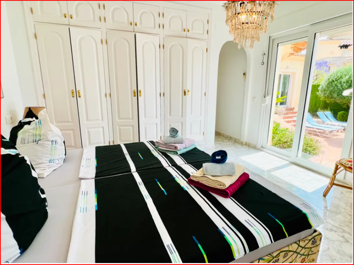 Image No.7-3 Bed Villa for sale