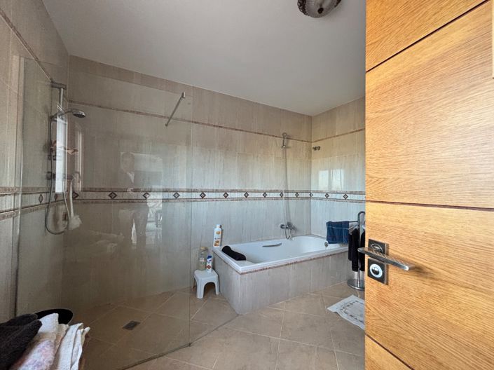 Image No.16-4 Bed Villa for sale