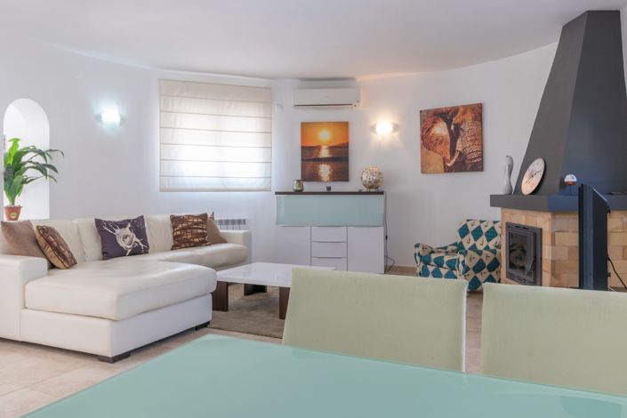 Image No.20-6 Bed Villa for sale