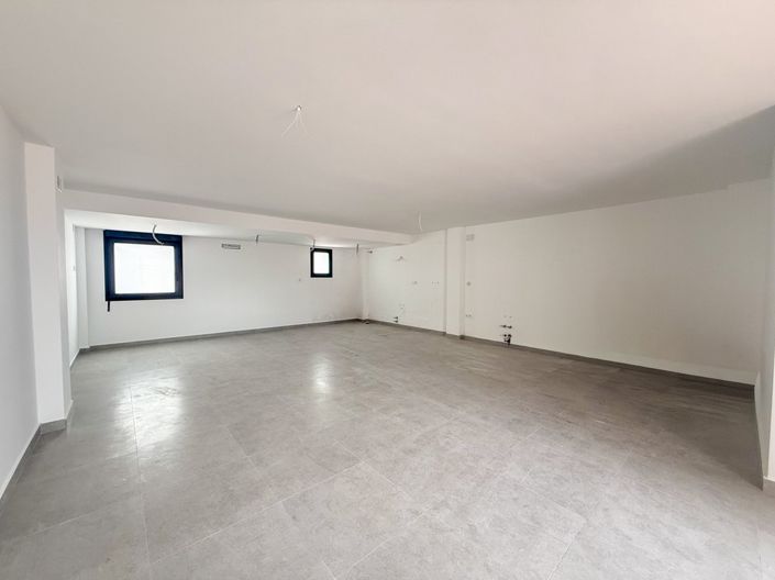 Image No.4-2 Bed Villa for sale