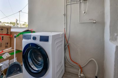 o1jj438u4fbpb1v1013borekvm81n