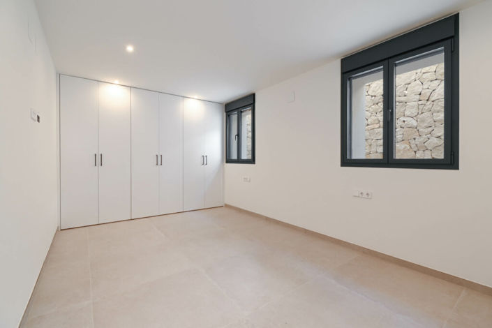 Image No.23-4 Bed Villa for sale