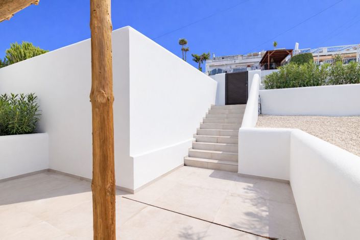 Image No.25-3 Bed Villa for sale