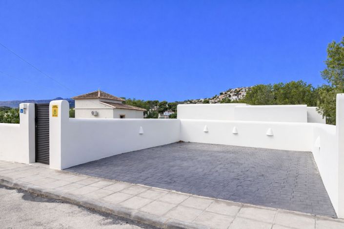 Image No.26-3 Bed Villa for sale