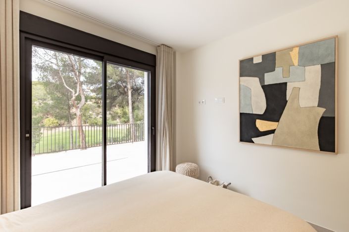 Image No.28-3 Bed Villa for sale